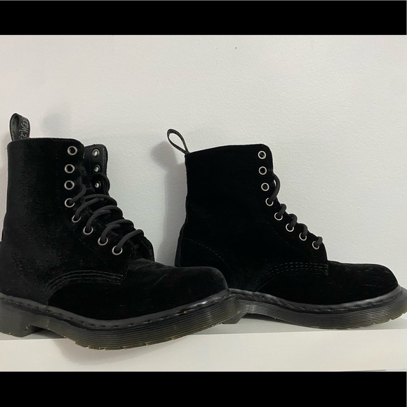 Doc Martens black velvet Air Wair boots - Picture 1 of 4